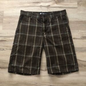 Etnies Men's Dark Brown Plaid Shorts